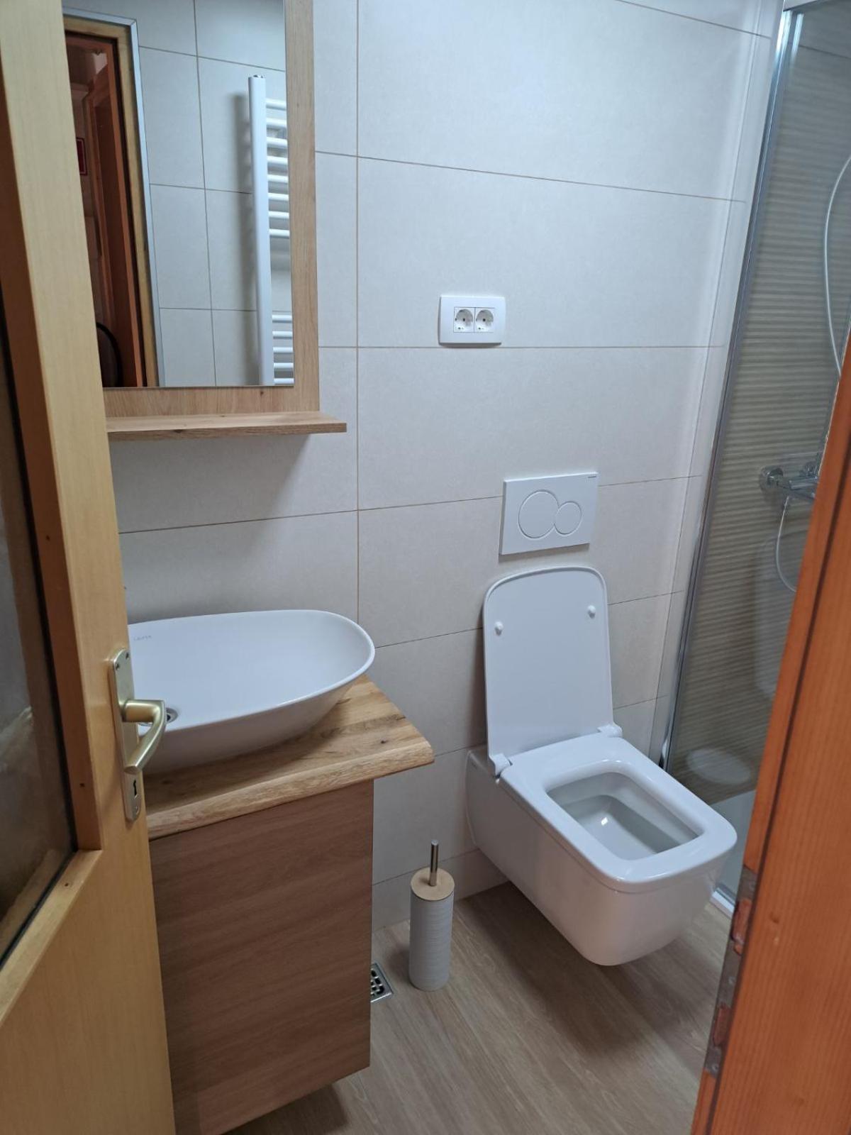 Vacation House Jurcek 라도블리차 외부 사진